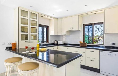 Callao Salvaje Villa | Villa Blanca Salvaje by Villa Plus