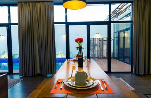 Unaizah Villa | Villa Blanche