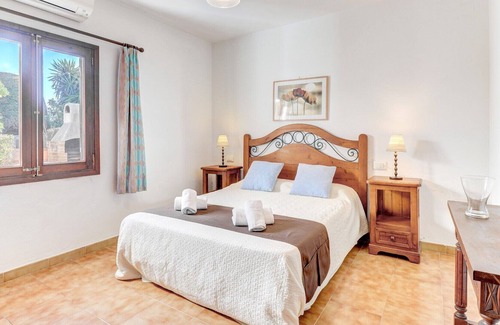 Urbanitzacio la Font Villa | Villa Can Patjada by Villa Plus