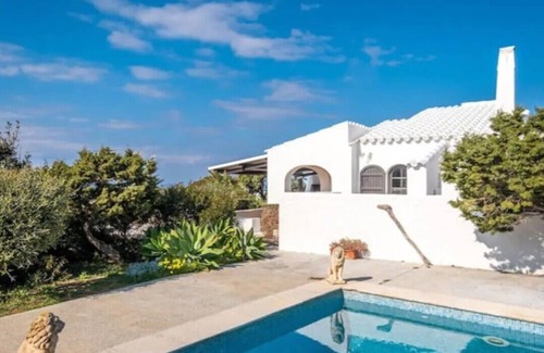 Ciutadella de Menorca Villa | Villa Carina - family villa with heated pool and sea view