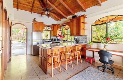 Cascada Azul House | Villa Cascada Sanctuary