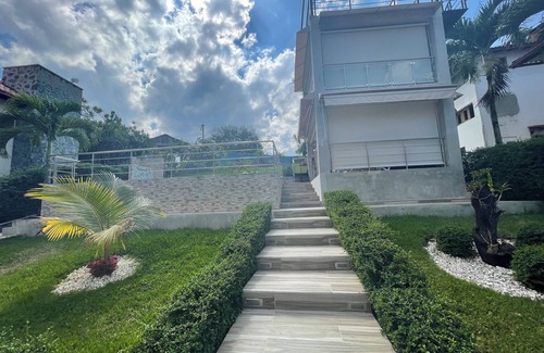 Urbanizacion Raul Ruiz Villa | Villa Channel