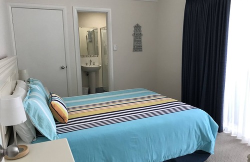 Collingwood Park Villa | Villa close to beach and golf course