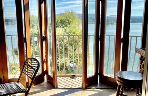 Clear Lake Villa | Villa Contenta on Clearlake. A True Italian Villa on Lower Lake with Dock!