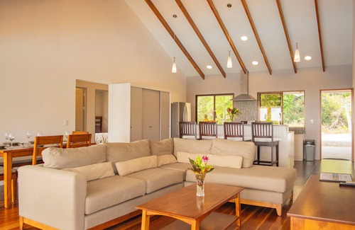 Platanillo Villa | Villa Las Brisas, breezy ocean view with private pool!