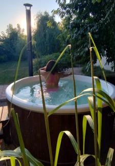 Kyiv Oblast House | Villa del Grossa Будинок з каміном та чаном на дровах