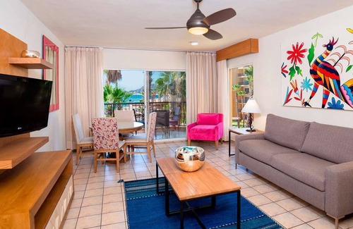 Ampliacion Juarez Resort | Villa del Palmar Cabo Cozy condo in beautiful Cabo San Lucas with fitness room,