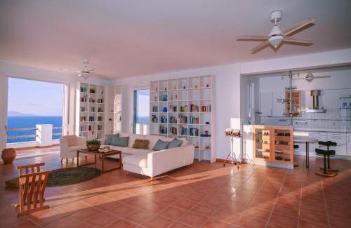 Kini Villa | Villa Delfini