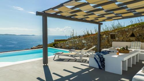 Tourlos Villa | Villa Diorite by Mykonos Rocks