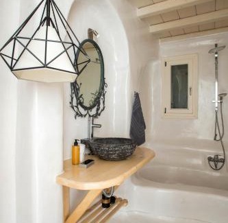 Tourlos Villa | Villa Diorite by Mykonos Rocks