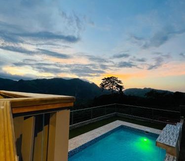 Santiago de los Caballeros Villa | Villa Las Montañas, Pedro García, con Piscina