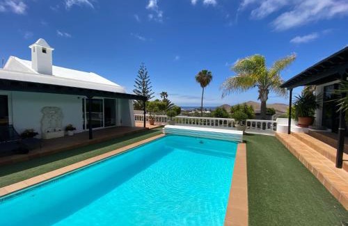 Nazaret Villa | Villa Dora Bella Lanzarote