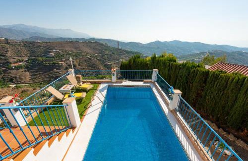 Torrox Costa Villa | Villa Dori con piscina privada y vistas by At Home Costa del Sol