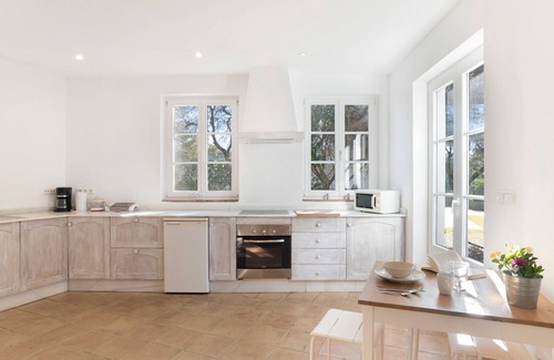 Benalup-Casas Vieja House | Villa 'Eagle' with Private Pool, Wi-Fi and Air Conditioning