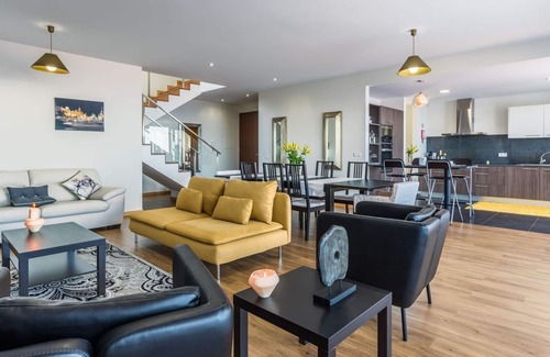 Prazeres House | Villa Enjoy - The Name Says it All