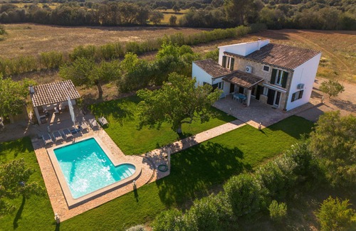 Cas Concos Ski Chalet | Villa Sa Pau, charming rustic property surrounded by pure nature