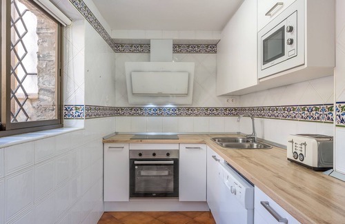 Velilla-Taramay Villa | Villa 'Espectacular En La Costa' with Private Pool, Wi-Fi and Air Conditioning