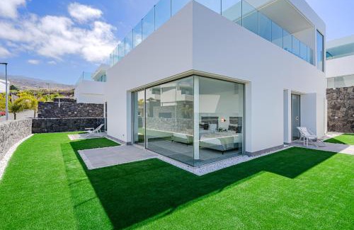 Callao Salvaje Villa | Villa Estándar 1 - Casangular by Upper