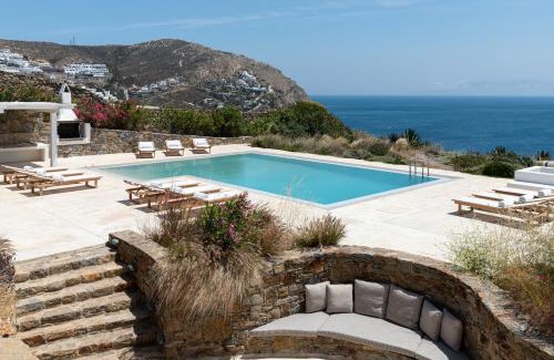 Elia Villa | Villa Etcetera