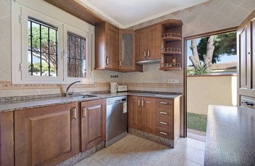 Los Gallos-Cerromolino House | Villa Fátima with Pool, Garden & Wi-Fi