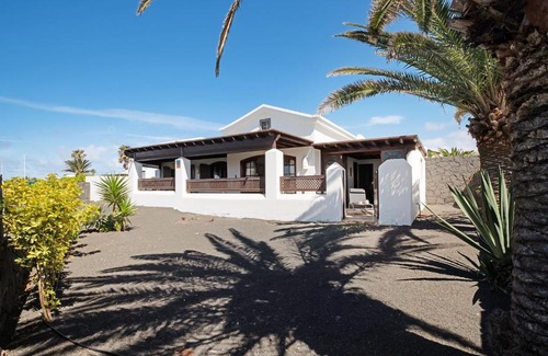 Montana Roja Villa | Villa Faro Park 2
