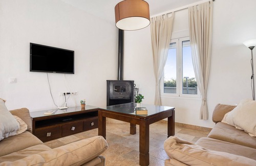 Conil de la Frontera Villa | Villa 'Fernando' with Private Pool, Private Terrace and Wi-Fi