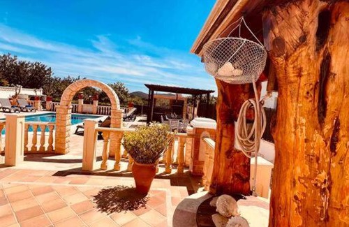 Sant Josep de sa Talaia Ski Chalet | Villa Flamingos, Playa d'en Bossa area - Adults only