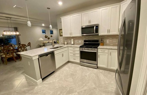 Naples Villa | Villa Gated community between Naples and Marco Island beaches near golf courses