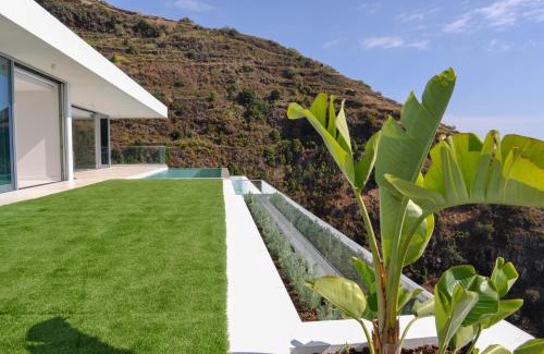 Calheta Villa | Villa Gia