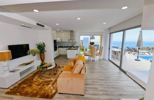 Tabua House | Villa Golden Charm