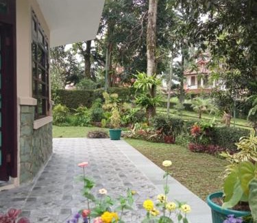 Cipanas Villa | Villa Green Fresh - Bumi Ciherang - Cipanas