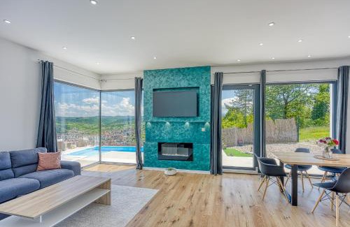 Bosanska Krupa Villa | Villa Hill with Private Pool