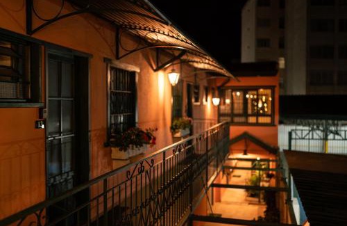 Serra Negra Apartment | Villa Ida Acomodações, Suítes Aconchegantes e Charmosas no Centro