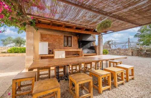 Santa Margalida Villa | Villa 'Ignaci' with Private Pool, Private Terrace and Wi-Fi