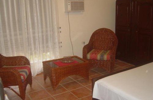Los Melones Bed & Breakfast | Villa Iguana