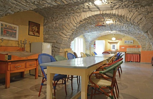 Saint-Cesaire-de-Gauzignan Villa | Villa in France with Pool and Vineyards