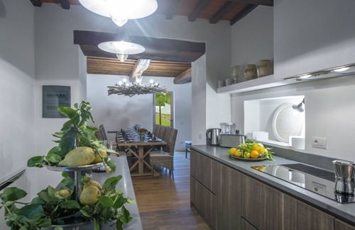 Panzano in Chianti Villa | Villa in Panzano In Chianti with 7 bedrooms sleeps 14