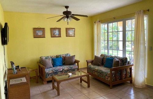 Corozal Villa | Villa in the Palma Real Tourist Complex