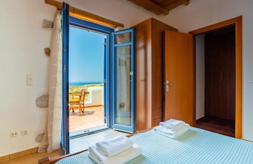 Parikia House | Villa Ioanna for 10 - AllParos Villas