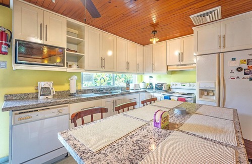 Jaco Villa | Villa Jaco Sol 4 bdr resort & pool near the beach