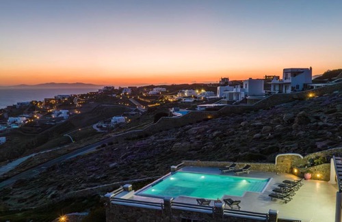 Houlakia Villa | Villa Jet by Mykonos Rocks