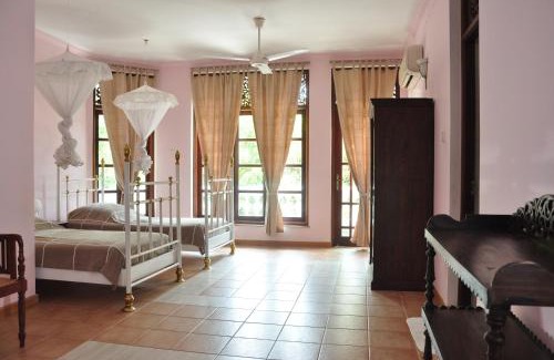 Hettimulla House | Villa König - Luxury Home Stay Bentota