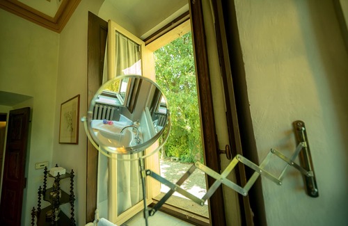 Madonna dell'Olmo Villa | Villa Kimera