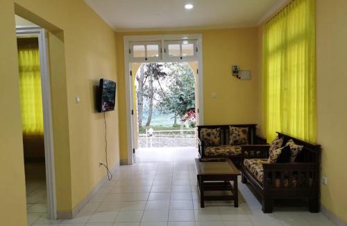Cipanas Villa | Villa Kota Bunga 2 kamar full wifi harga budget