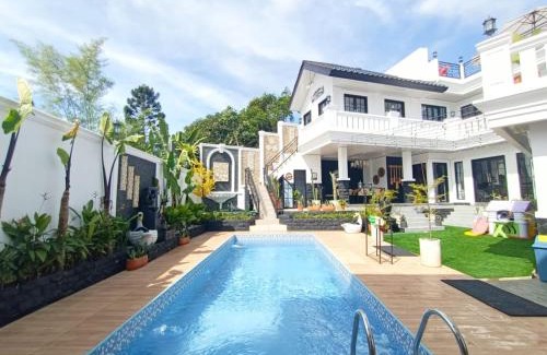Cipanas Villa | Villa Kota Bunga Malini 10