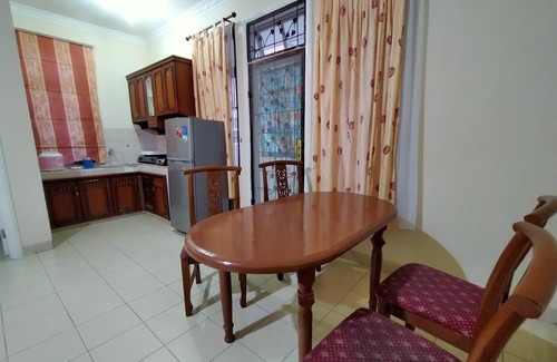 Cipanas Villa | Villa Kota Bunga Puncak , Dengan Fasilitas Lengkap