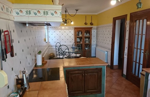 Barrio de la Vega House | Villa Las Catalpas. Magnificent house chalet