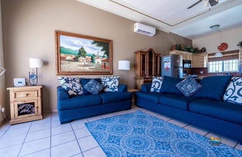 Villas de Las Palmas House | Villa Las Palmas Beachview Rental - Casita de Playa