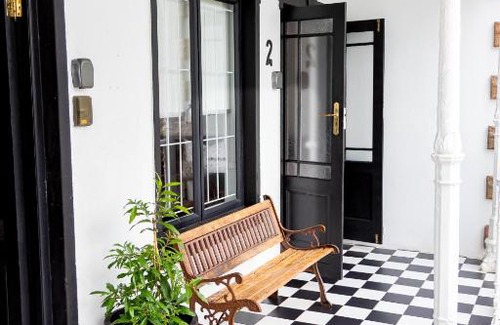 Kleinmond Apartment | Villa Le Roc Kleinmond Accommodation