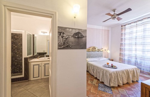 Ischia Porto Bed & Breakfast | Villa Lieta